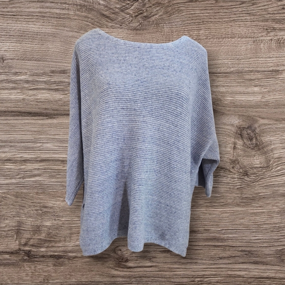 Monk & Lou Blue Women's Sweater With 3/4 Sleeves Size M/L - Picture 1 of 5